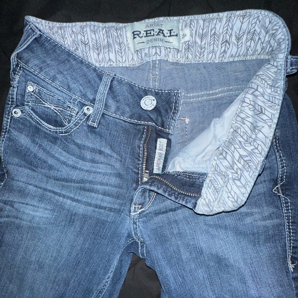 Women’s Ariat jeans - Picture 1 of 4